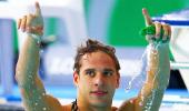 Le Clos makes splash in 200m butterfly to take fourth gold