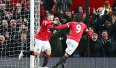 'Unsatisfied' United looking up to pick up pace under Van Gaal