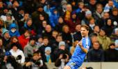 EPL PHOTOS: Chelsea's win at City throws open title race