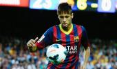 Neymar back in training and close to Barcelona return