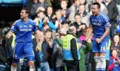 EPL PHOTOS: Chelsea scrape past Everton; Wins for Arsenal, United