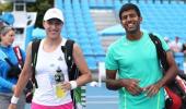 Paes ousts Bhupathi, Saina and Bopanna win at Australian Open