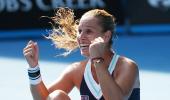 Australian Open: Cibulkova thrashes Radwanska to set up Li final