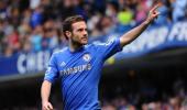 Manchester United bid for Chelsea's Mata