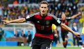 Klose scores 16th World Cup goal to break all-time record