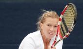 Sports Shorts: Krajicek says yes after boyfriend proposes on court