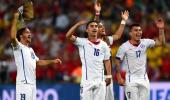 Netherlands and Chile in scrap to avoid Brazil in last 16