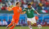 Netherlands rally to beat Mexico with late goals