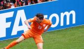 Roundup: Dutch, Costa Rica through after nerve-wracking drama