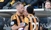 EPL PHOTOS: Chelsea, Liverpool on course; Pardew headbutt adds spice