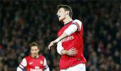 Ozil over Champions League penalty miss, says Wenger