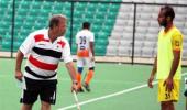 Walsh keen to return, but wants Hockey India to 'show desire'