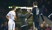 Europa League: Pitch invaders mar Tottenham-Partizan match