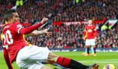 Van Persie is short of confidence: Van Gaal