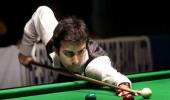 Advani shines after losing opening outing at World billiards