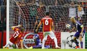 Late Burak strike earns Galatasaray 1-1 Anderlecht draw