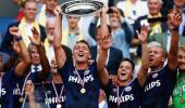 De Jong sizzles as PSV lift Dutch Super Cup trophy