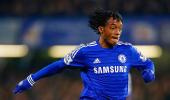 Transfer moves: Chelsea's Juan Cuadrado to Juve