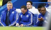 Hiddink pleased with striker-less Chelsea's point at Old Trafford