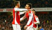 EPL PHOTOS: Arsenal into top four; Spurs lose at Liverpool