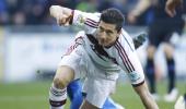 Bundesliga: Bayern rout lowly Paderborn 6-0; Bremen stun Schalke