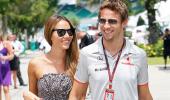 F1 driver Button marries longtime girlfriend in Hawaii