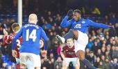 FA Cup: Everton's Lukaku grabs late equaliser against West Ham