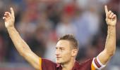 Serie A: Totti brace gives Roma draw against Lazio