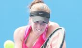 After cancer scare, Brengle slops on sunscreen and slips into 4th round