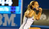 Australian Open PHOTOS: Cibulkova stuns Azarenka, Serena survives