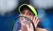 Keys fends off thigh injury to eclipse Venus, make semis