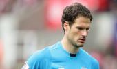 Transfer Buzz: Chelsea sign Stoke goalkeeper Begovic