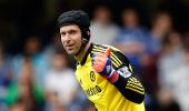 Cech to undergo medical with Arsenal, will end 11-year stay at Chelsea