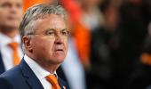 Guus Hiddink steps down as Netherlands coach