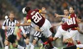 Serie A: Keita gives 10-man Roma draw with Juve