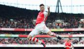 EPL: Arsenal thump West Ham; Villa slay sorry Sunderland