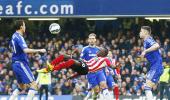 EPL PHOTOS: Chelsea take six point-lead despite Southampton draw