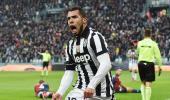 Serie A: Tevez gives Juve another 1-0 victory; Roma win