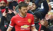 EPL: United's Carrick recovering from heart operation