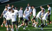 Full Real Madrid squad available to Benitez for El Clasico