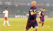 ISL: Hume 'tricks' again as ATK rout Pune 4-1 to storm into semis