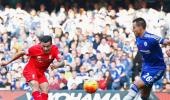 EPL PHOTOS: Coutinho sizzles in Liverpool's 'special' win at Chelsea