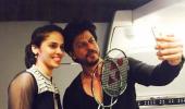 PHOTOS: Shah Rukh beats Saina Nehwal in badminton!