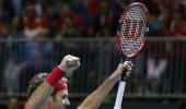 Davis Cup Roundup: Federer helps Swiss win