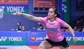 India Super Series: Saina reaches semis after thriller, Sindhu sinks