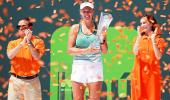 Azarenka demolishes Kuznetsova for third Miami Open title