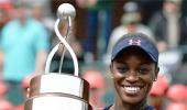 In-form Stephens beats Vesnina to claim Charleston title