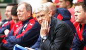 Will faltering Arsenal manage to make EPL top four?