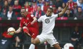 Bundesliga: Sublime Ribery volley keeps Bayern on title course