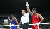 Boxer Vikas Krishan beats American Conwall to advance to Round of 16